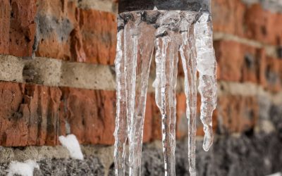 Easy Steps to Stop Water Damage from Frozen Pipes