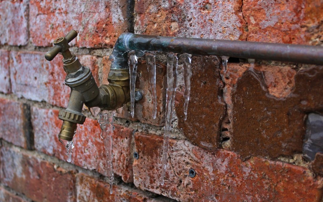 Preventing Frozen Pipes and Minimizing Damage: A Winter Guide for Homeowners